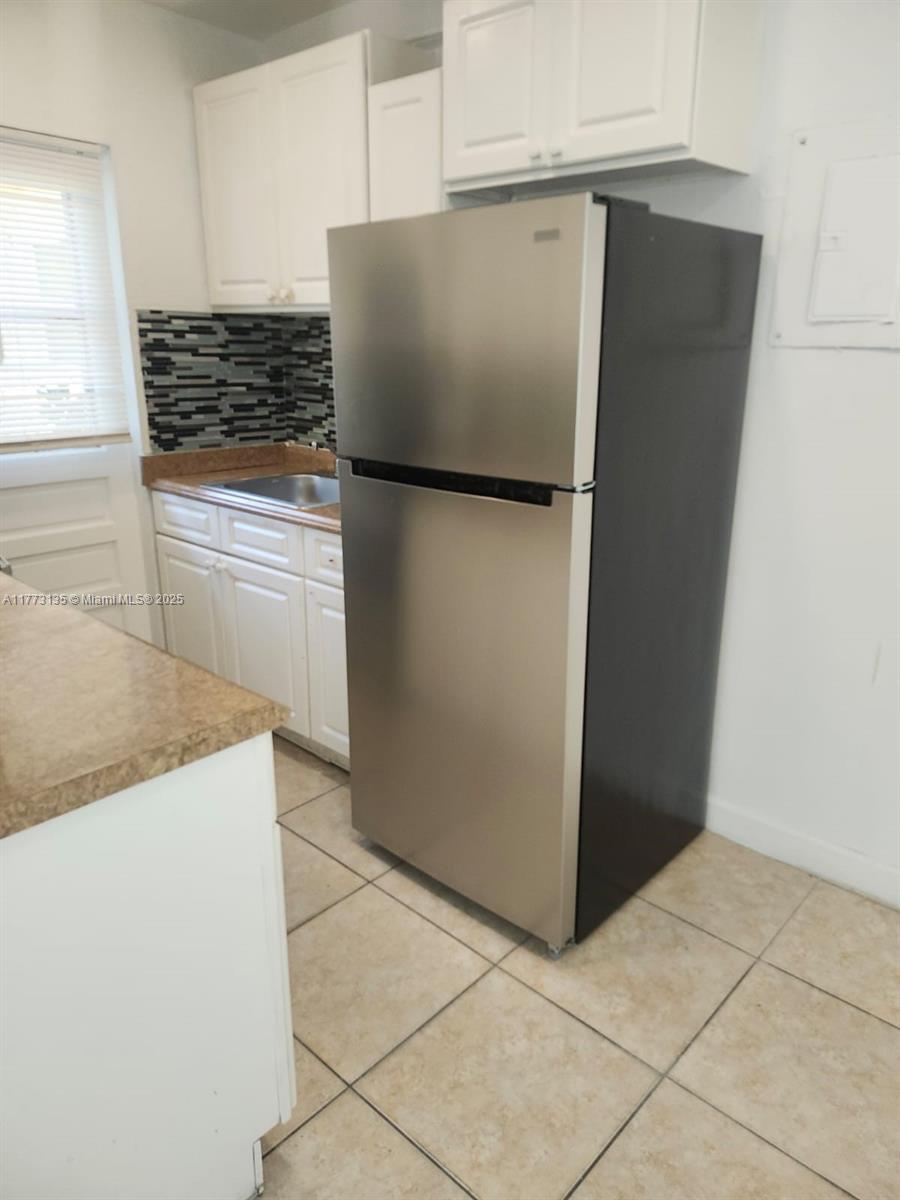 Rental Property at 1765 Venice Ln 1E, North Miami, Miami-Dade County, Florida - Bedrooms: 2 
Bathrooms: 1  - $1,950 MO.