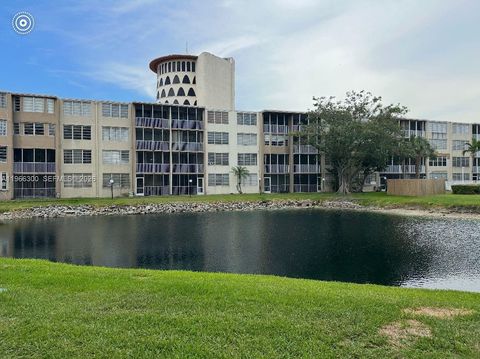 1700 NE 191st St 105 Miami FL 33179