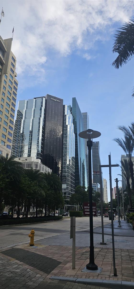 1060 Brickell Ave 3417