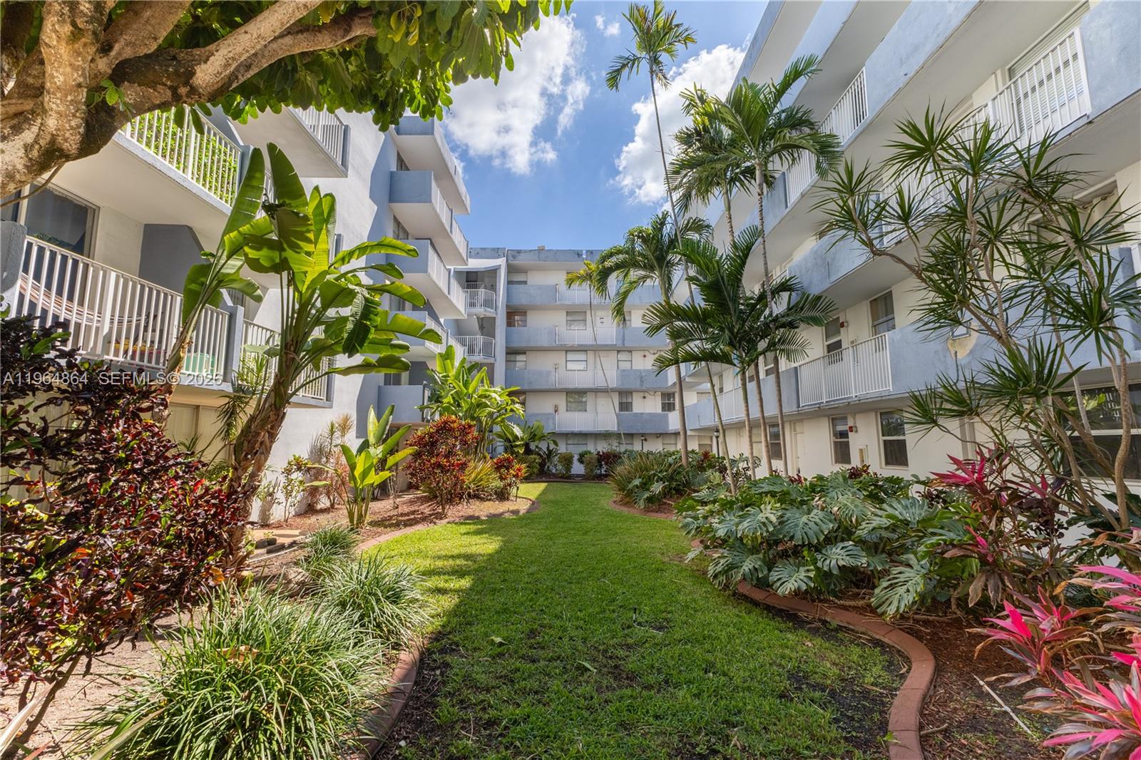 NORTH BAY VILLAS CONDO - Residential