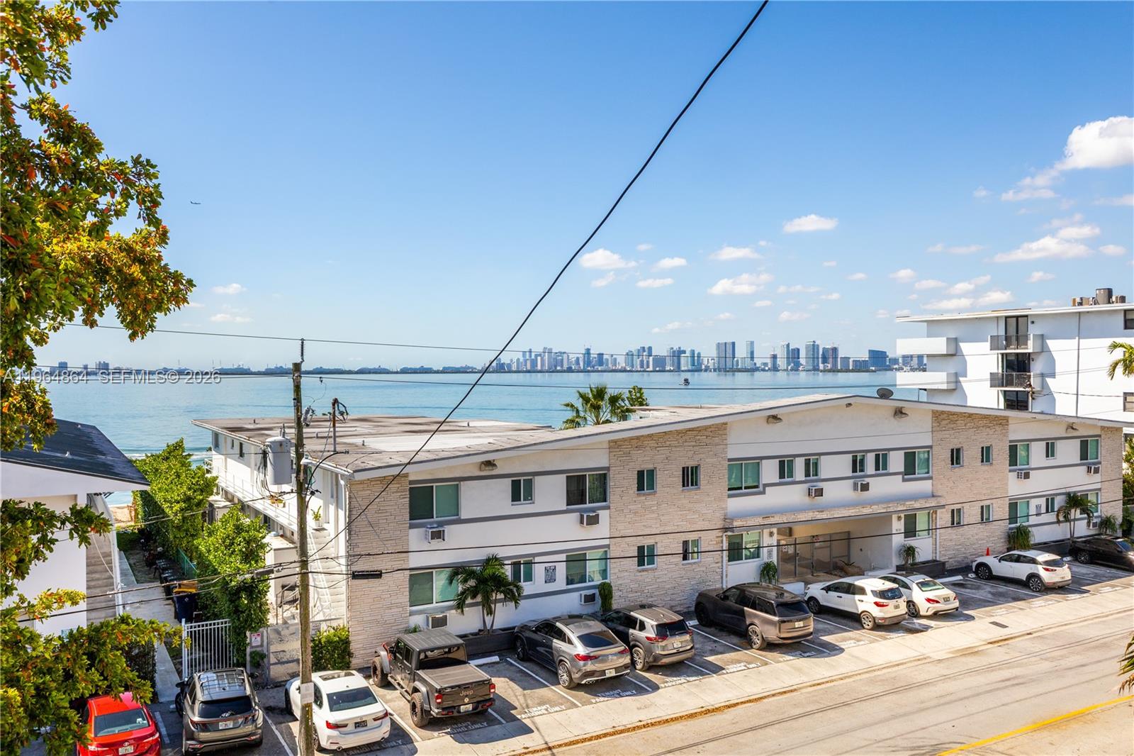 NORTH BAY VILLAS CONDO - Residential