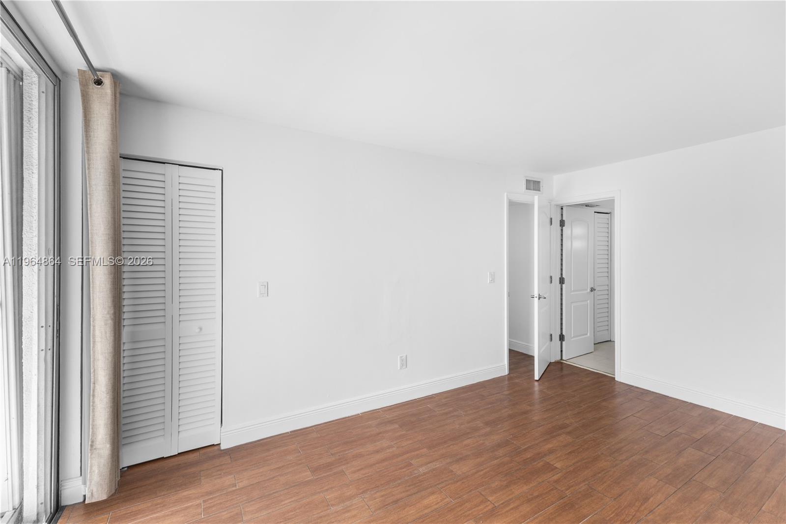 NORTH BAY VILLAS CONDO - Residential
