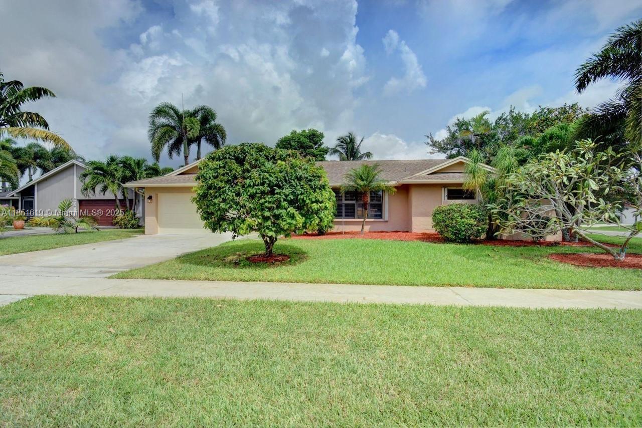 Beautiful updated 4-bedroom, 2-bathroom single-Corner Lot family Pool home for lease.featuring Freshly painted and completely carpet-free, new kitchen with brand-new stainless steel appliances renovated Bath rooms and brand-new hurricane-impact windows for ultimate peace of mind, huge fenced in backyard and oversized saltwater pool perfect for entertaining. Located in an A+rated school district in the heart of Boca Raton, close to house of worship *NO HOA APPROVAL NEEDED*Tenant is responsible for all utilities including water/ sewer/ trash,
AVAILABLE OCTOBER FIRST