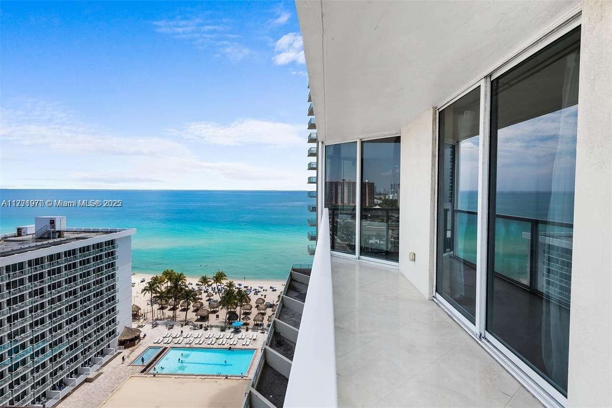 Property for Sale at 16699 Collins Ave 1607, Sunny Isles Beach, Miami-Dade County, Florida - Bedrooms: 2 
Bathrooms: 2  - $1,099,000