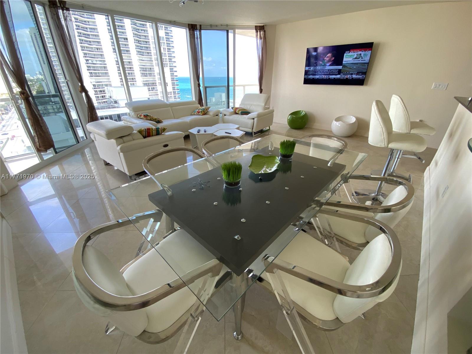 LA PERLA CONDO - Residential