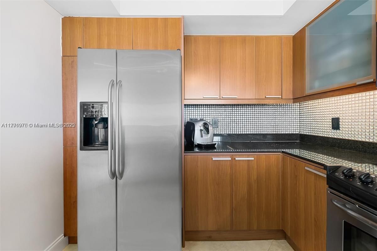 LA PERLA CONDO - Residential