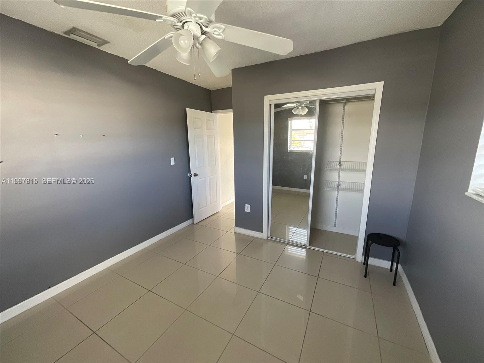 SO MIAMI HEIGHTS MANOR - Residential Lease