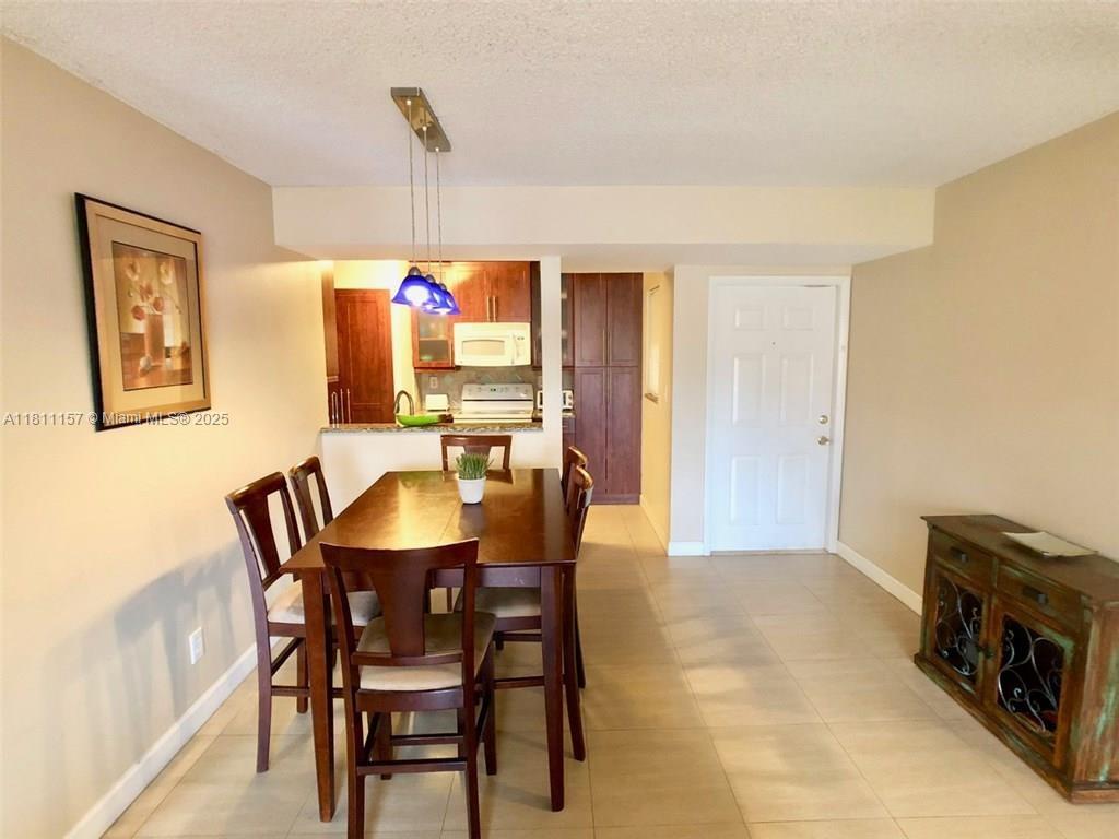 10026 Winding Lake Rd 102