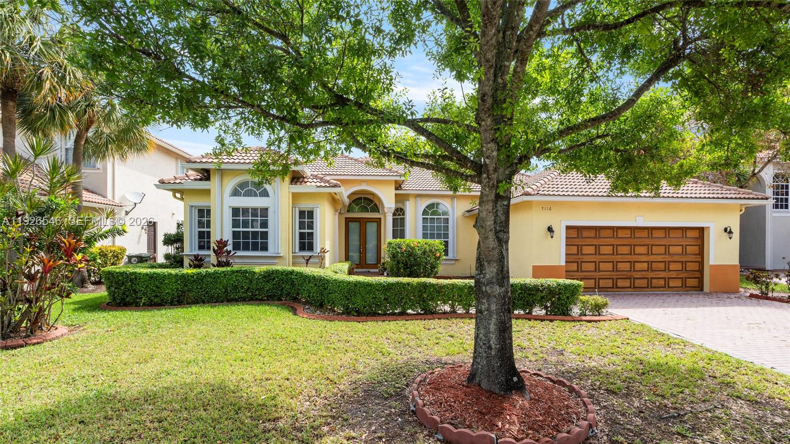 7116 W Pinecreek Way