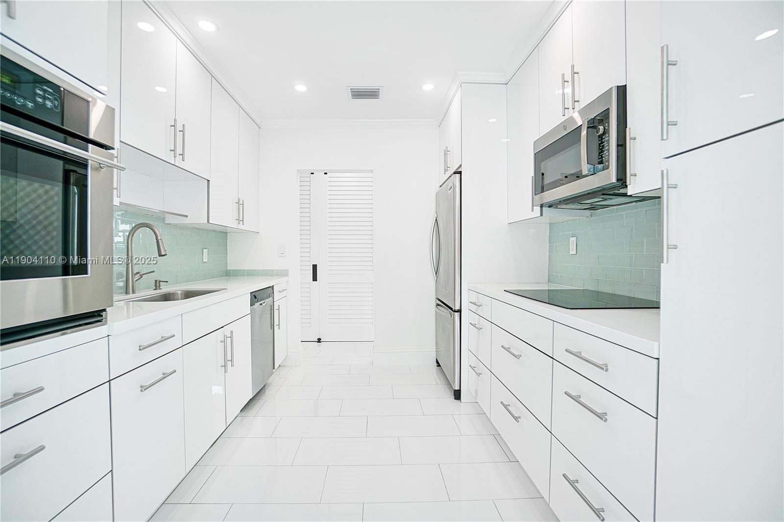 BISCAYNE KEY ESTATES - Residential Lease