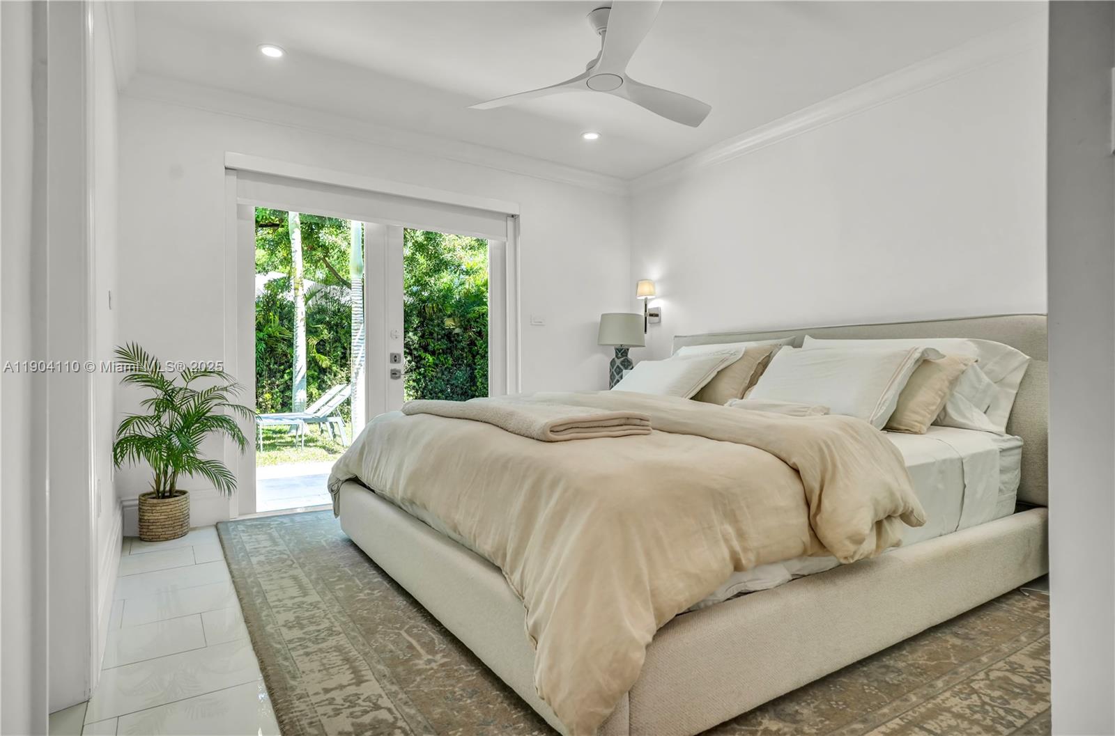 BISCAYNE KEY ESTATES - Residential Lease