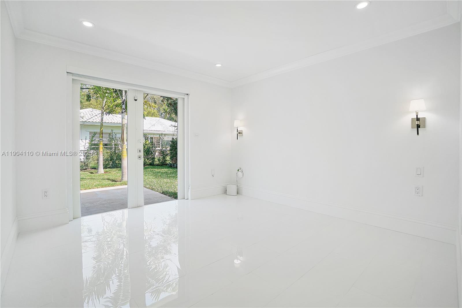 BISCAYNE KEY ESTATES - Residential Lease