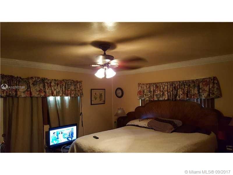 OAK RANCH MANOR - Residential