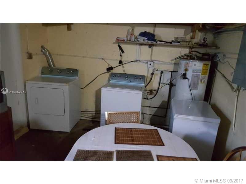 OAK RANCH MANOR - Residential