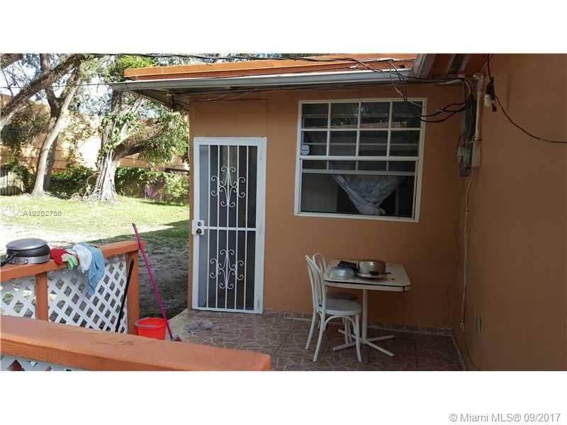 OAK RANCH MANOR - Residential