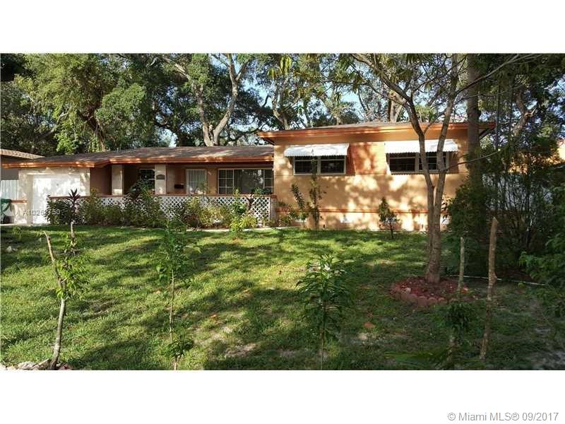 OAK RANCH MANOR - Residential