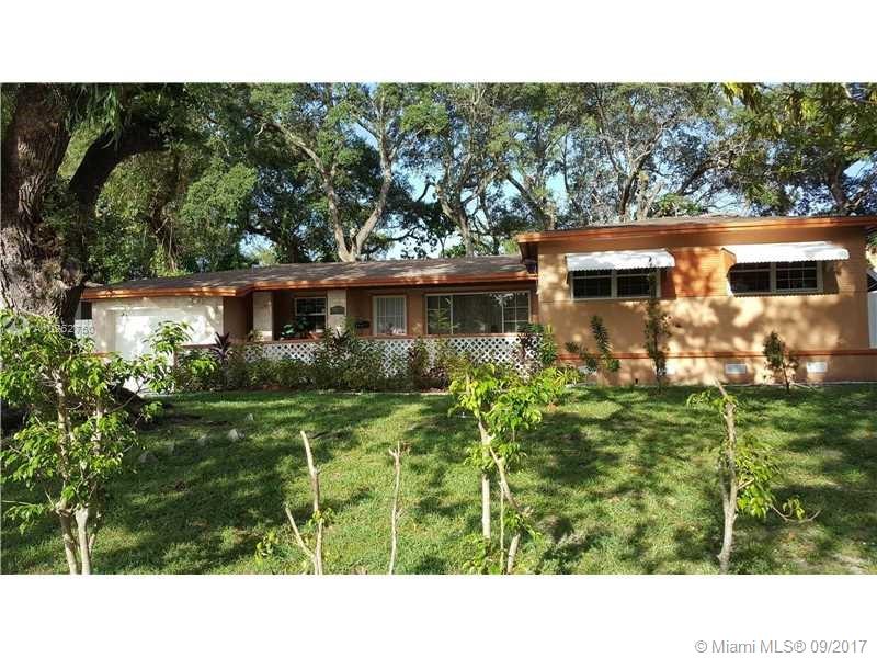 OAK RANCH MANOR - Residential