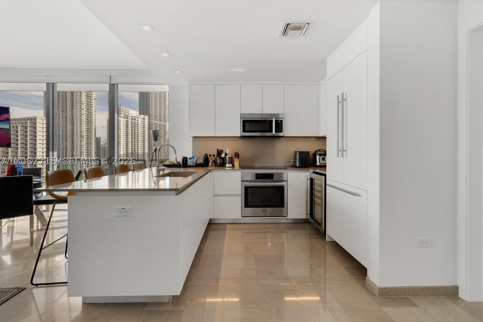 68 SE 6th St 2101