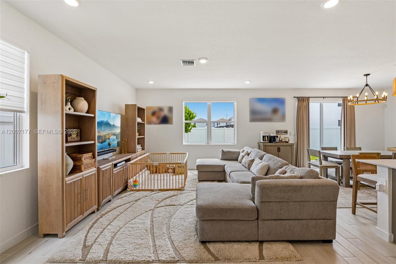 TENNESSEE ESTATES - Residential