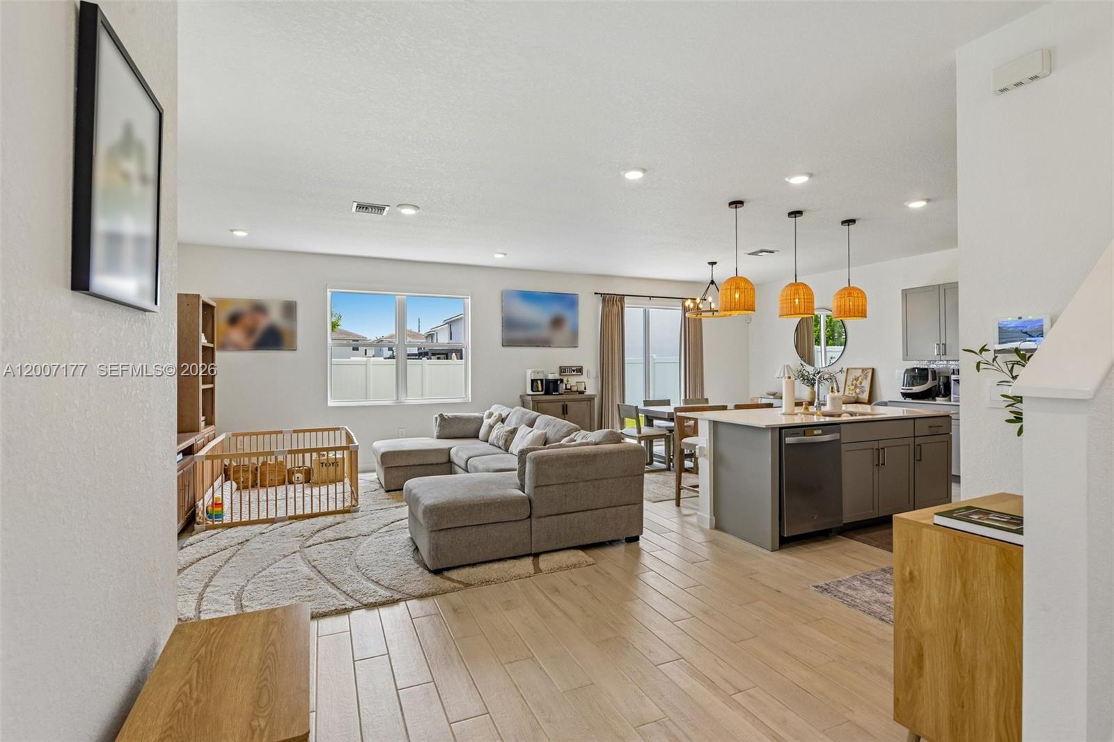 TENNESSEE ESTATES - Residential