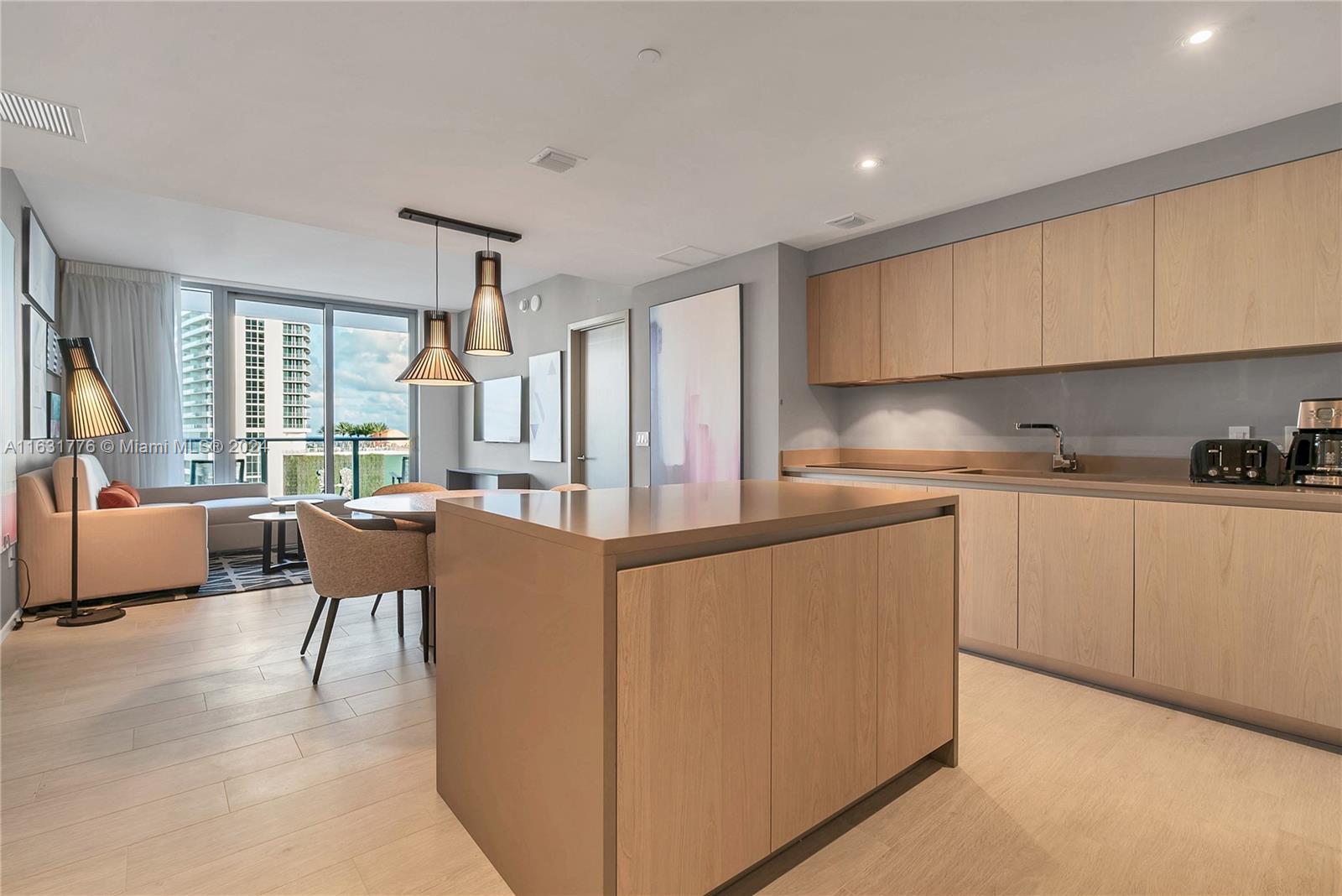4010 S Ocean Dr R3105