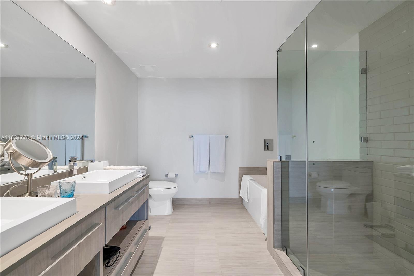 4010 SOUTH OCEAN CONDO - Residential