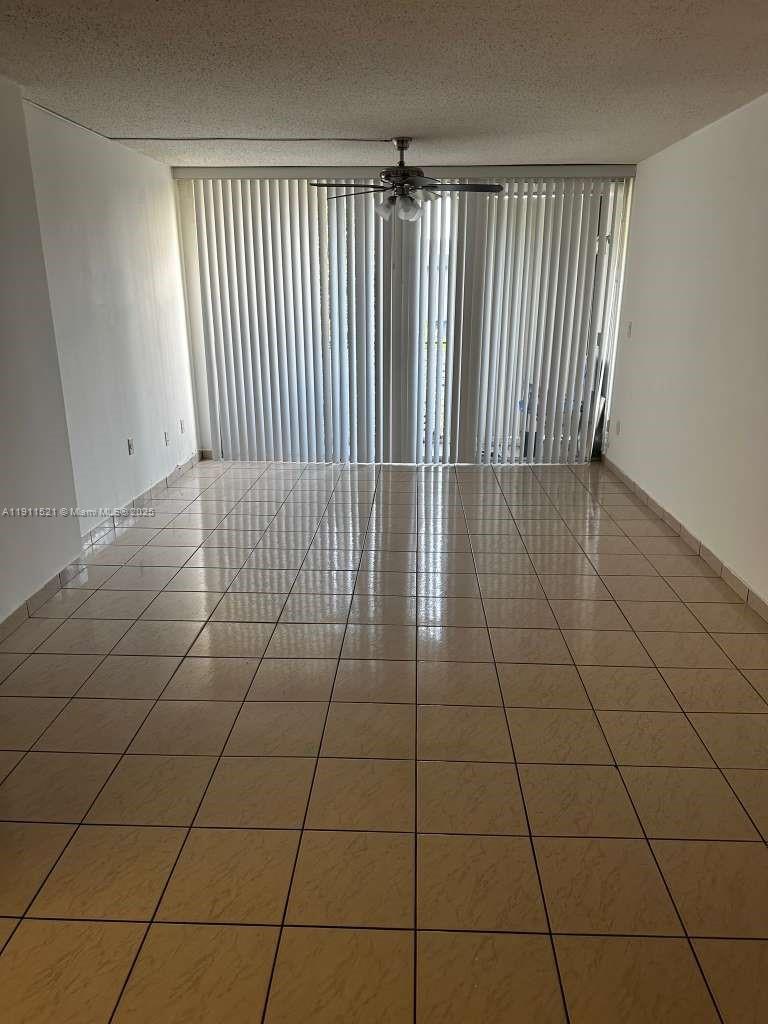 THE GREENS CONDO - Residential