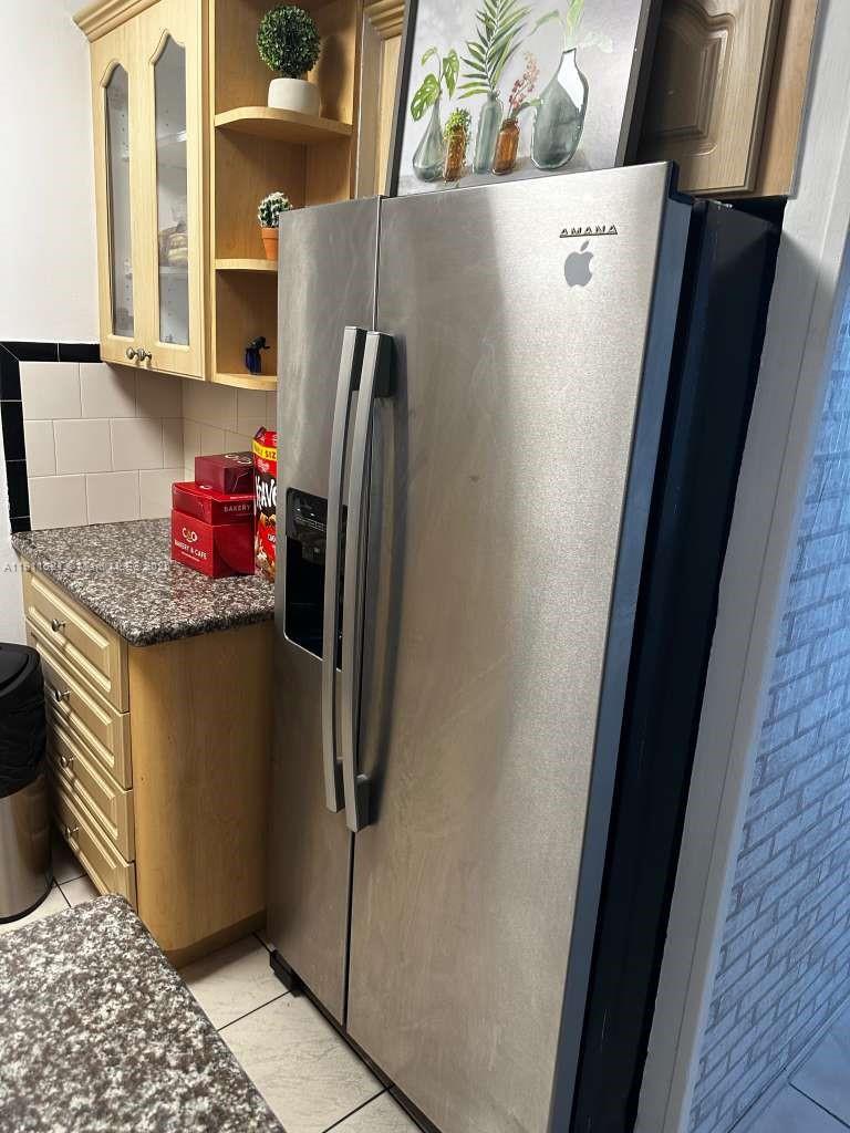 THE GREENS CONDO - Residential