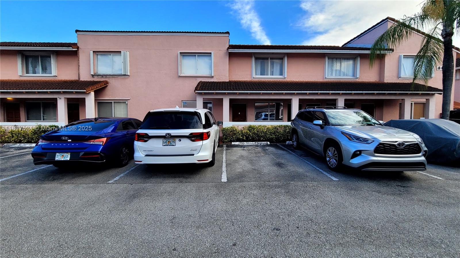 Rental Property at 8017 Lake Dr 103, Doral, Miami-Dade County, Florida - Bedrooms: 2 
Bathrooms: 2  - $2,500 MO.