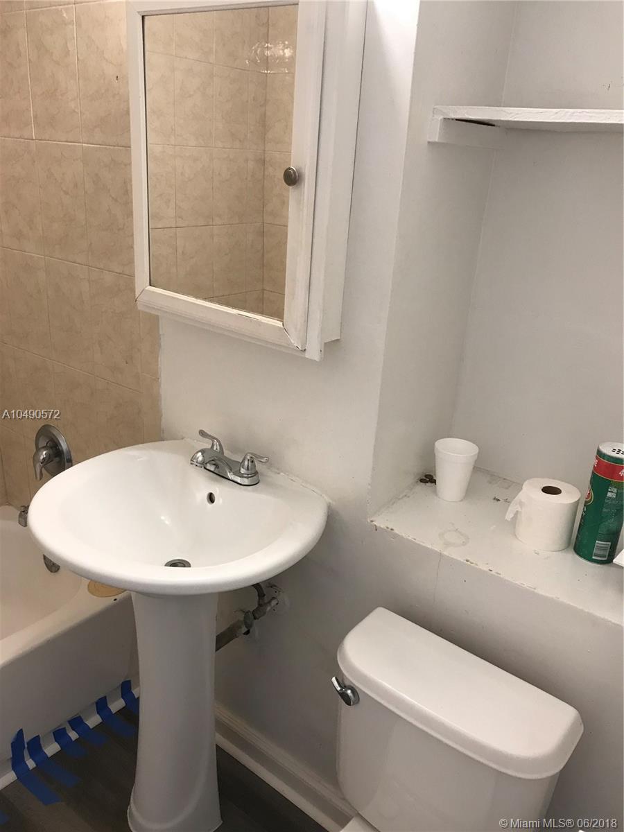 ROLLING GREEN RIDGE IN - Residential Lease