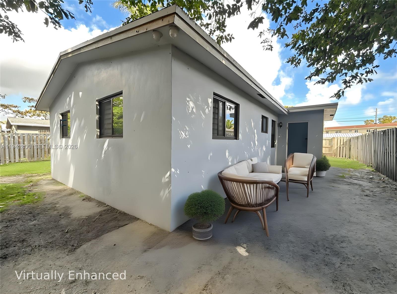 BONIELLO VILLAS SEC TWO - Residential Income