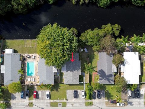 2441 NW 9th Ter Wilton Manors FL 33311