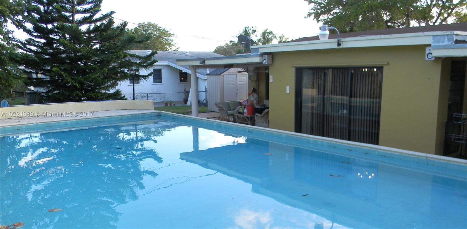 Pine Tree Homes - Residential