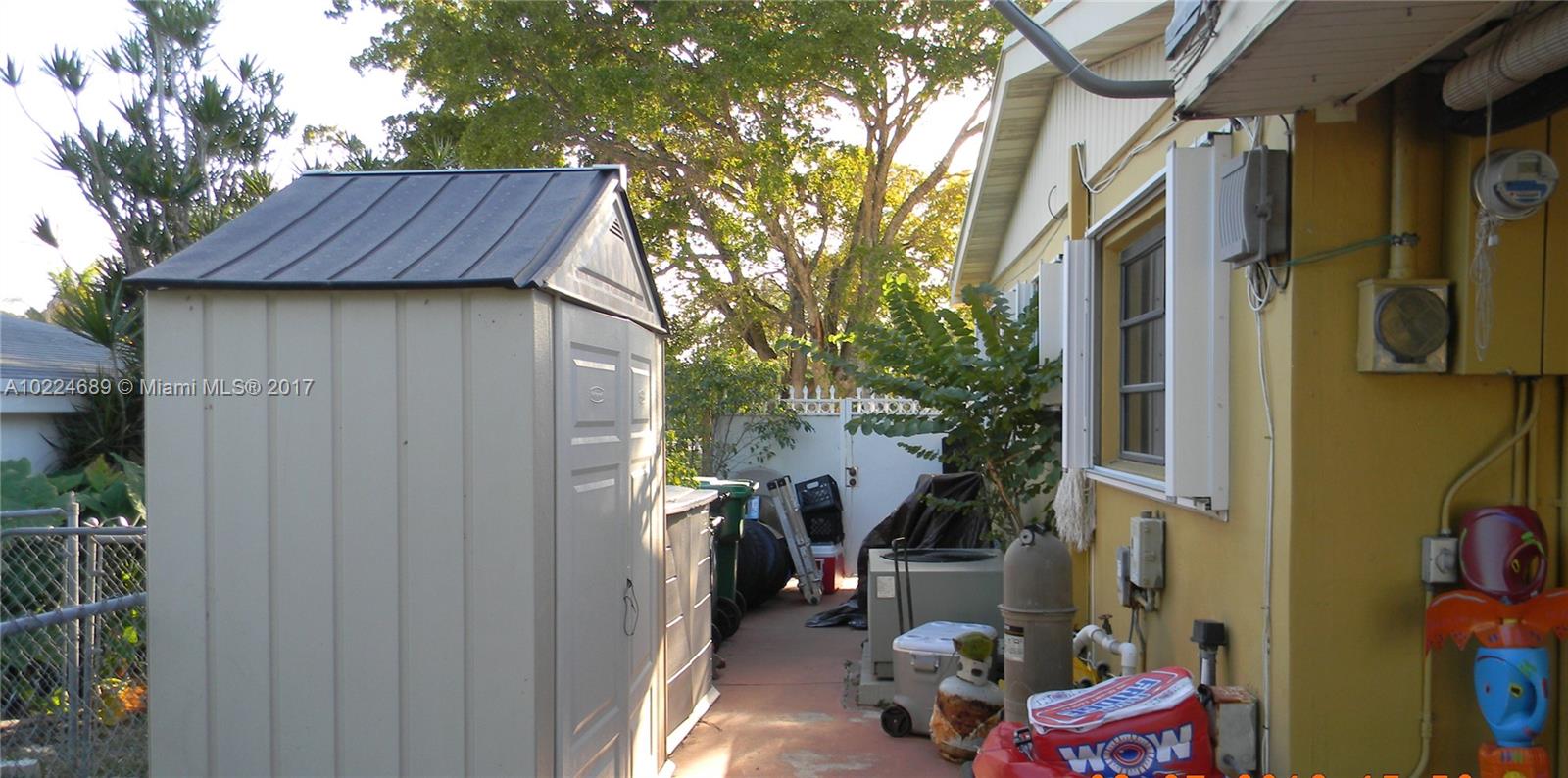 Pine Tree Homes - Residential