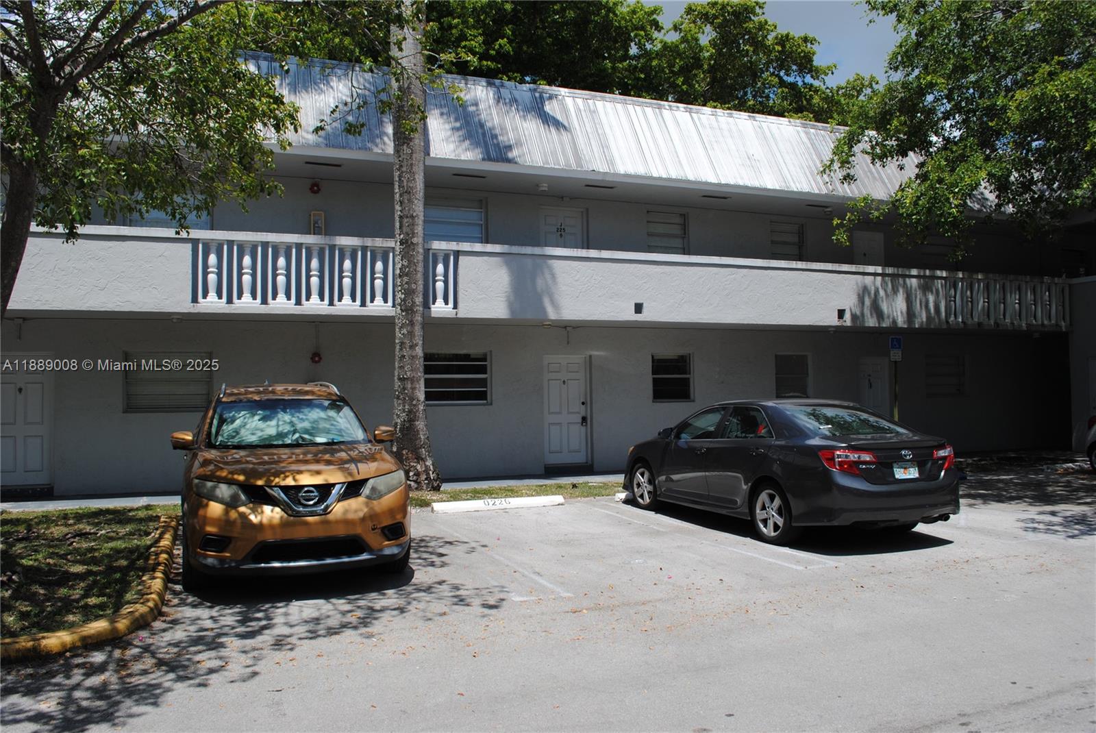 Village Homes & Condos - Residential Lease