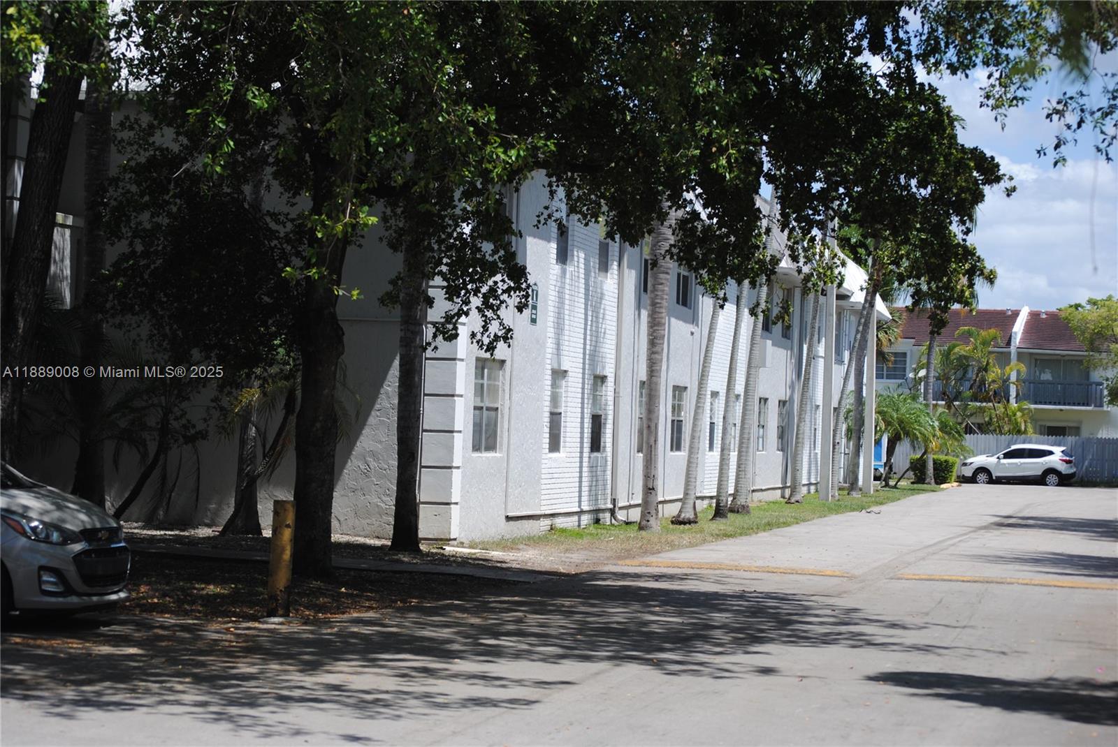 Village Homes & Condos - Residential Lease
