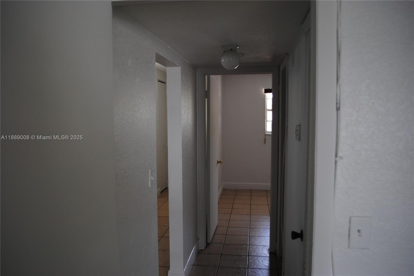 Village Homes & Condos - Residential Lease