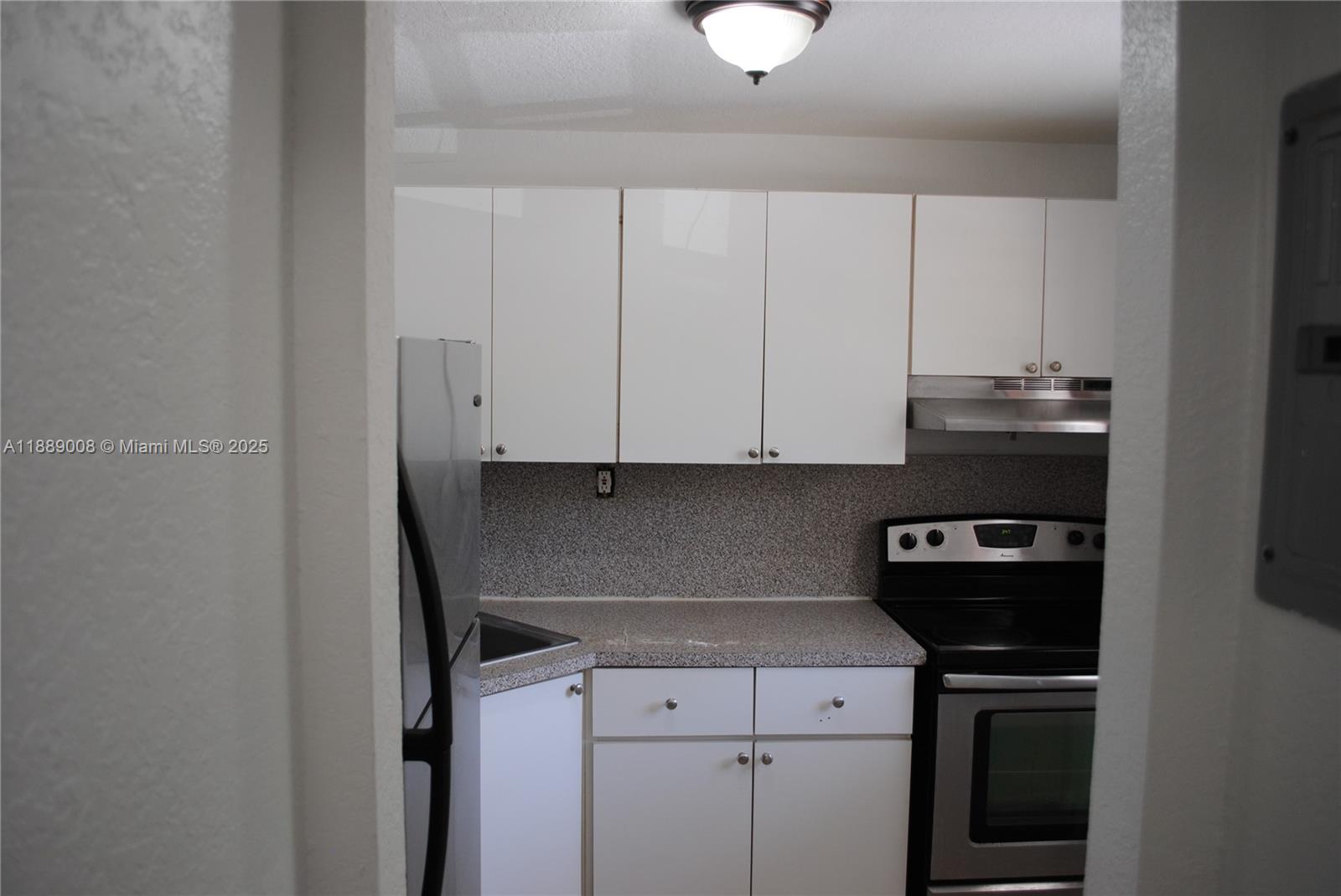 Village Homes & Condos - Residential Lease