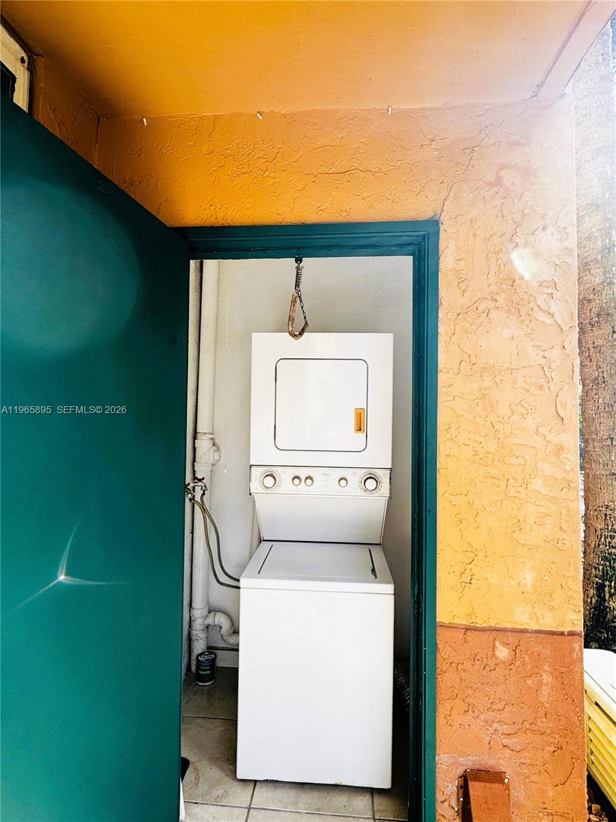 LAKES OF JACARANDA CONDO - Residential Lease