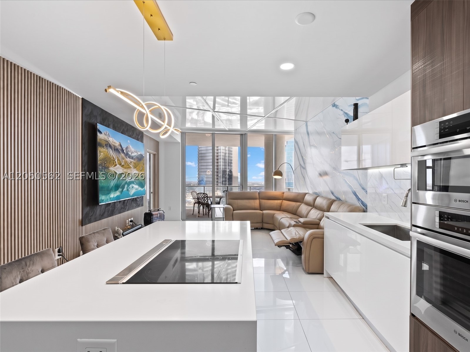 851 NE 1st Ave 3000