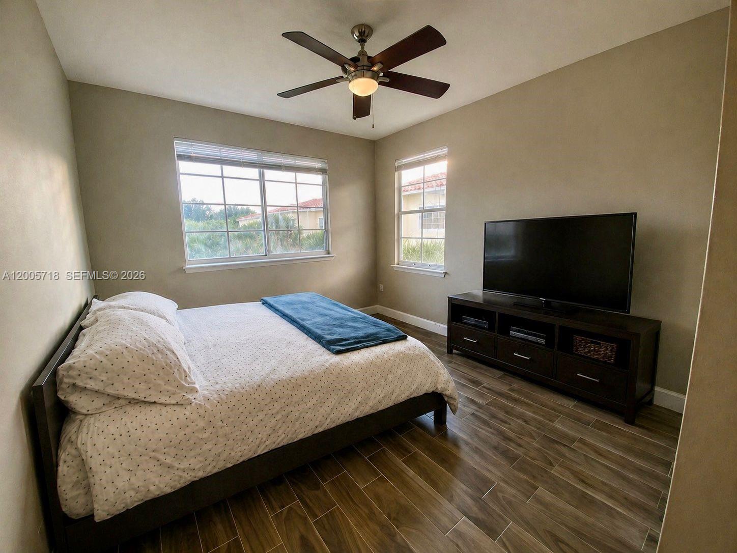 MEZZANO CONDO - Residential