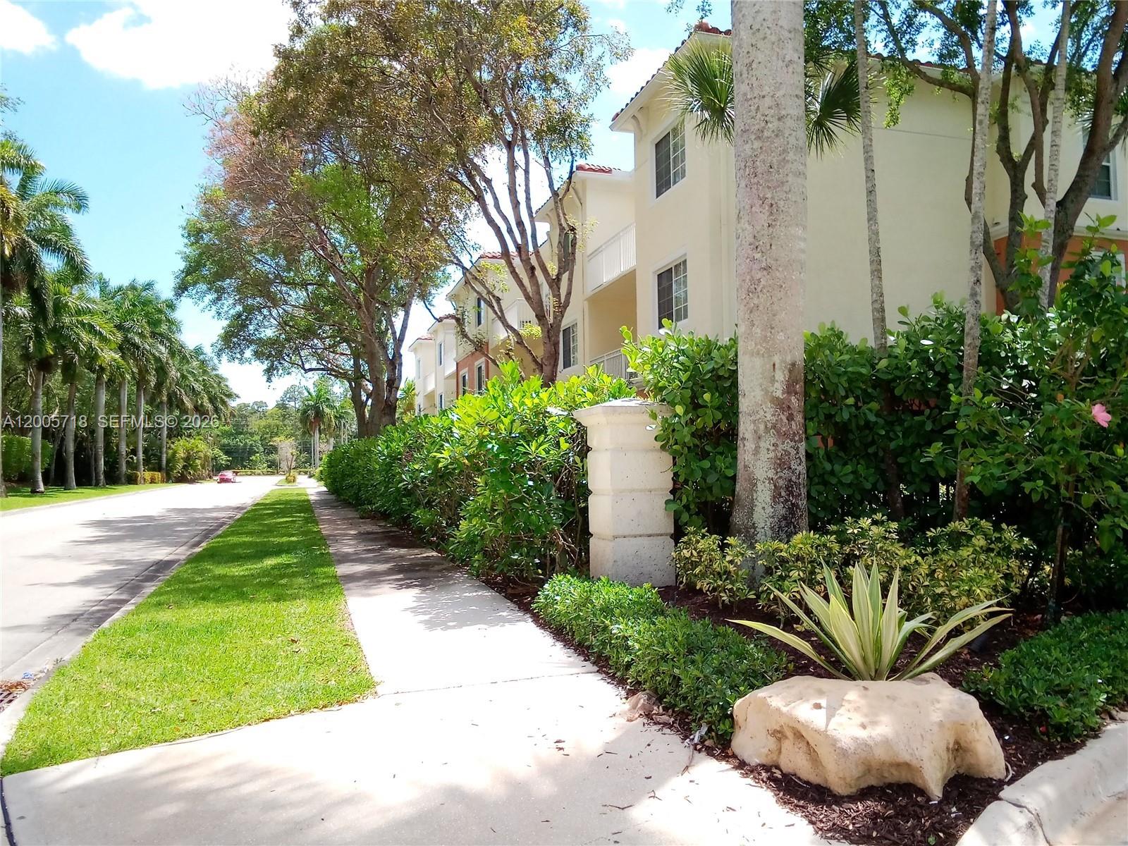 MEZZANO CONDO - Residential