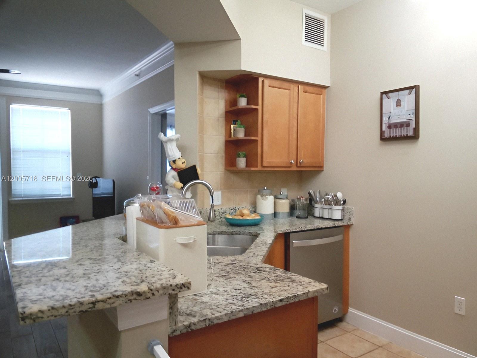 MEZZANO CONDO - Residential