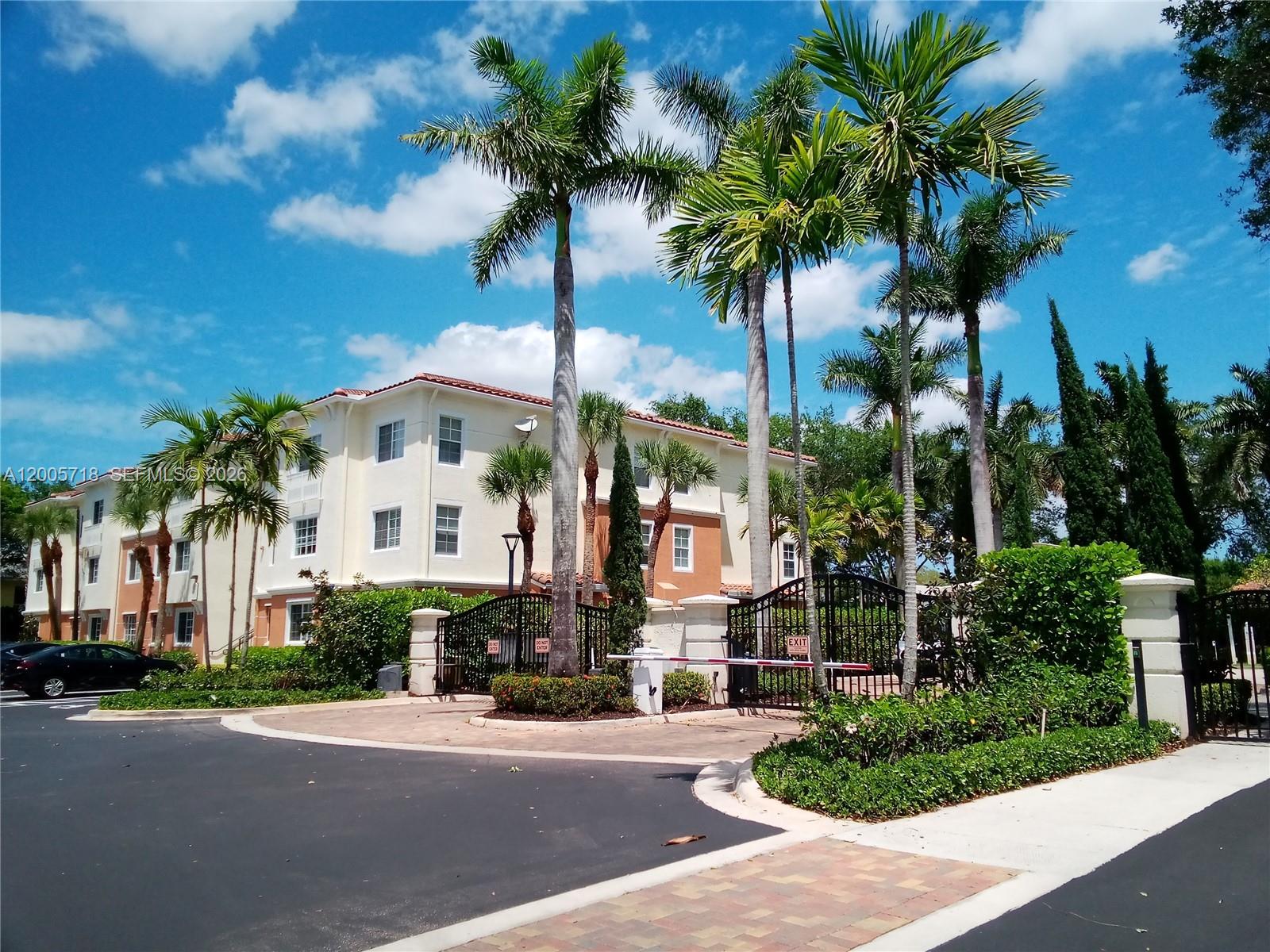 MEZZANO CONDO - Residential