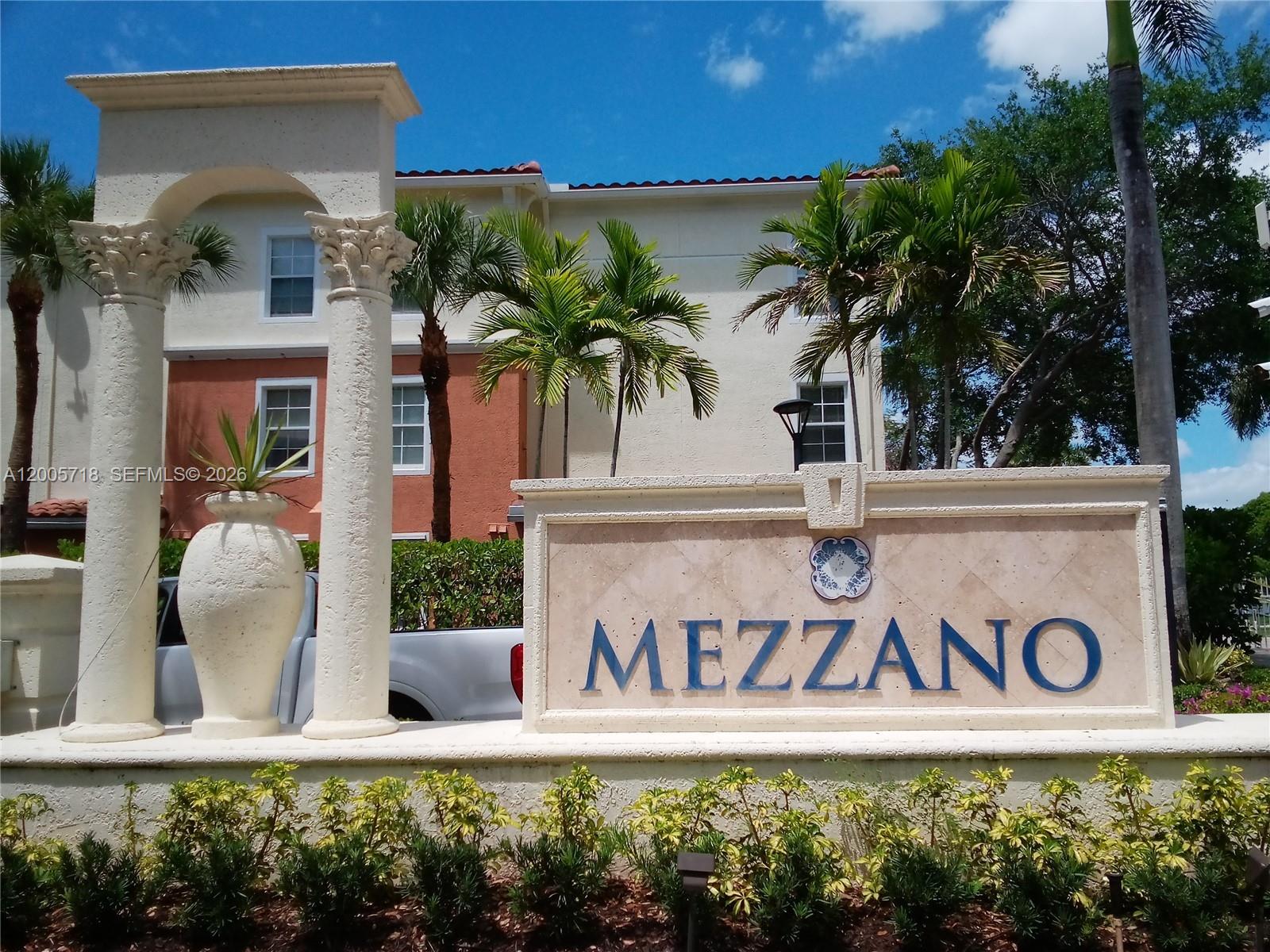 MEZZANO CONDO - Residential