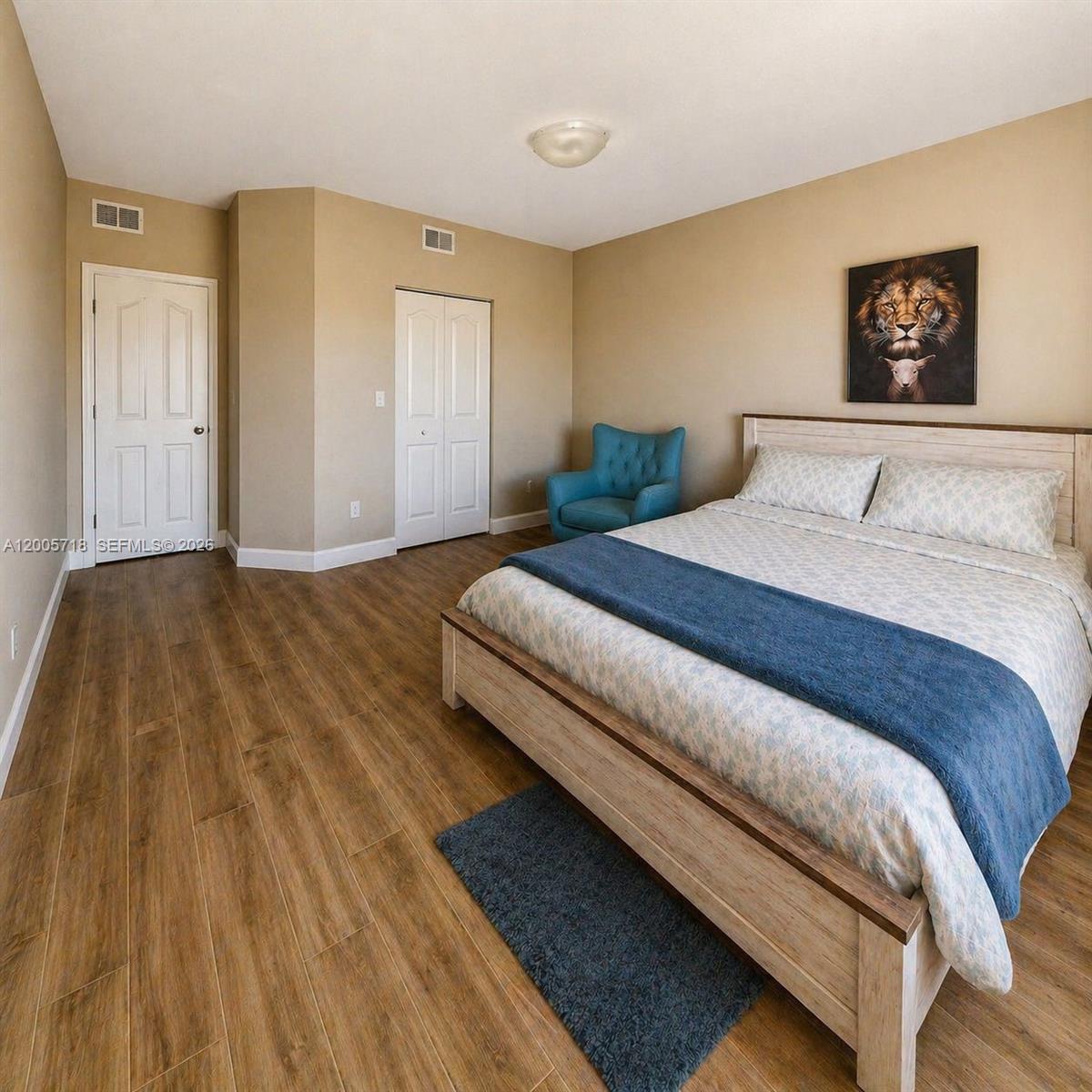 MEZZANO CONDO - Residential