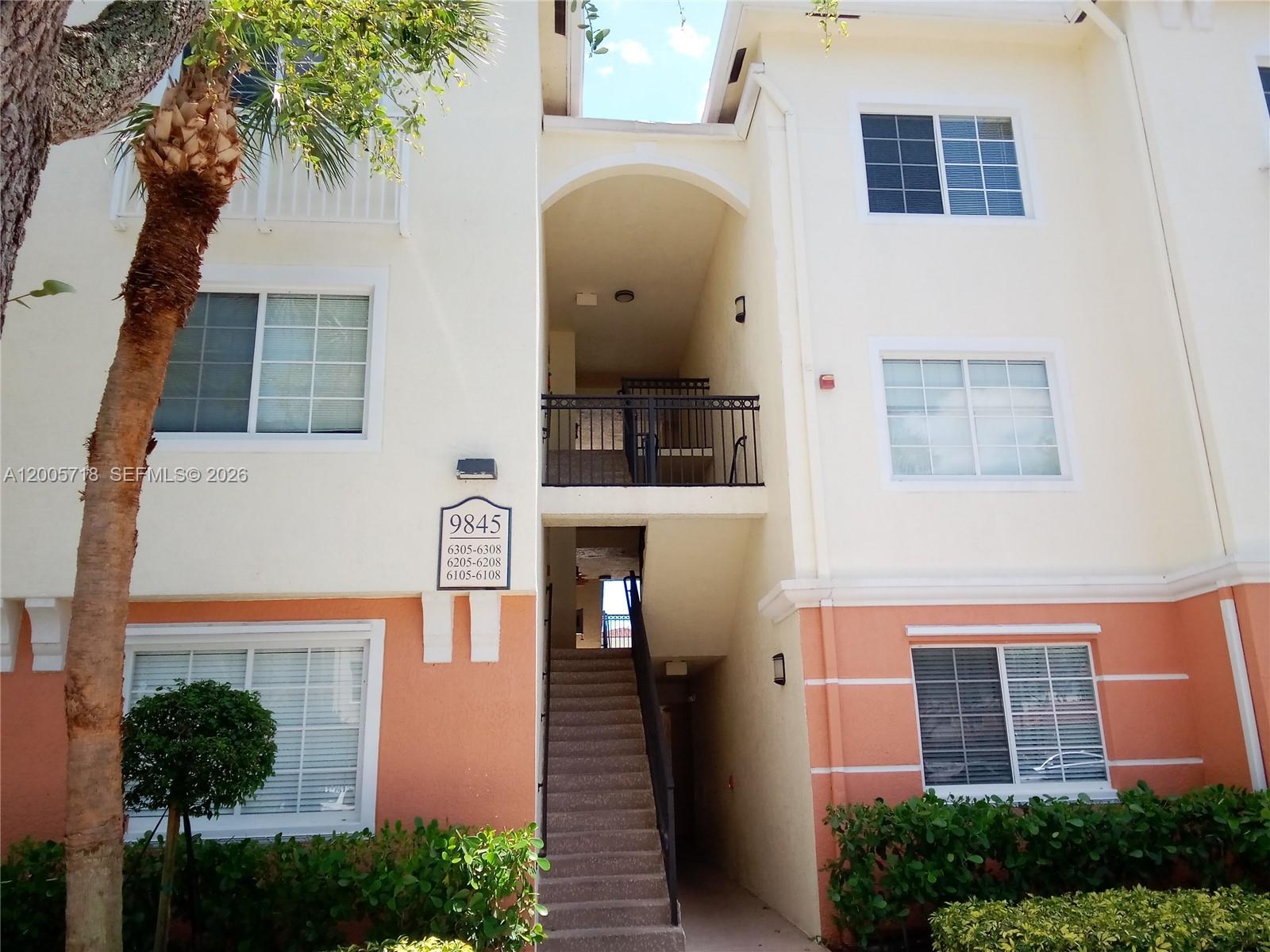 MEZZANO CONDO - Residential