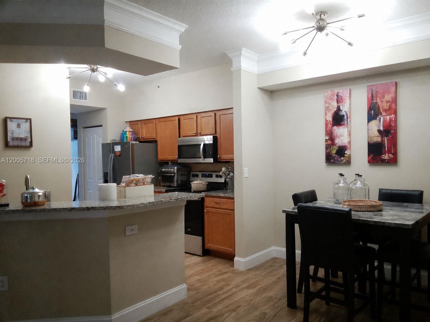 MEZZANO CONDO - Residential