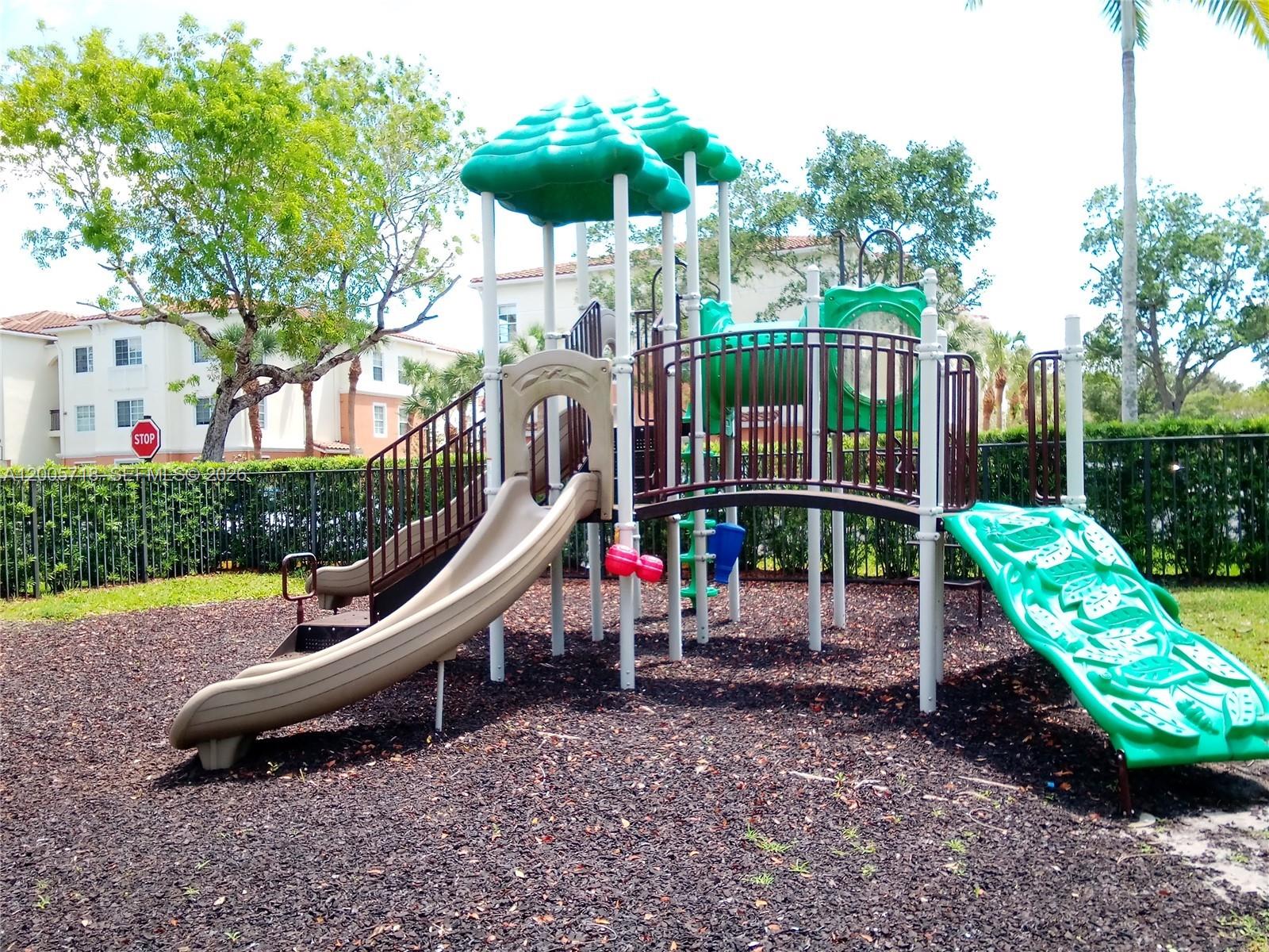 MEZZANO CONDO - Residential