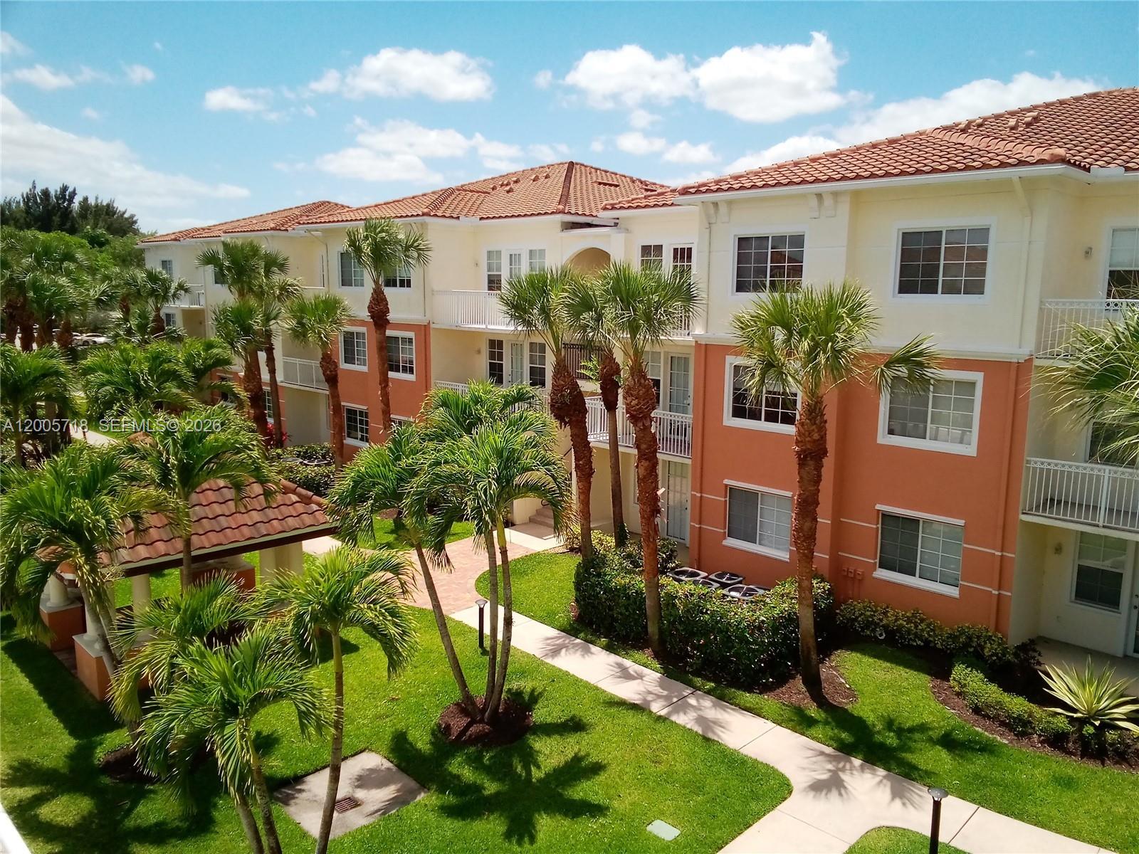 MEZZANO CONDO - Residential